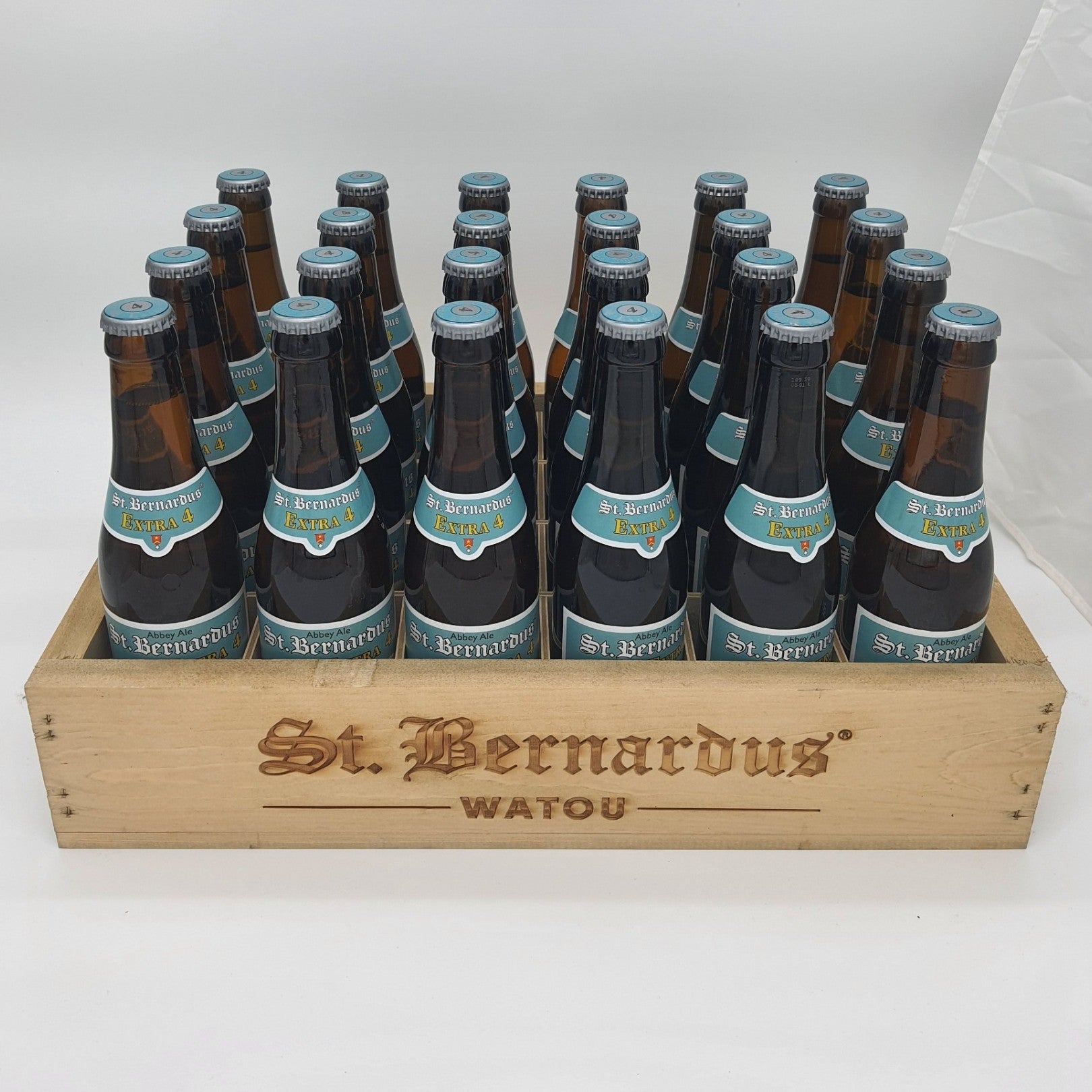 St. Bernardus Extra 4 24und. + Caja de Madera Edición Limitada